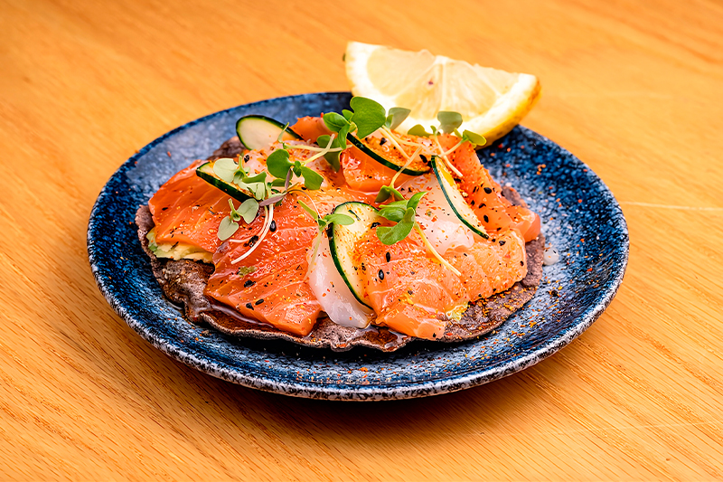 Tostada de Salmón